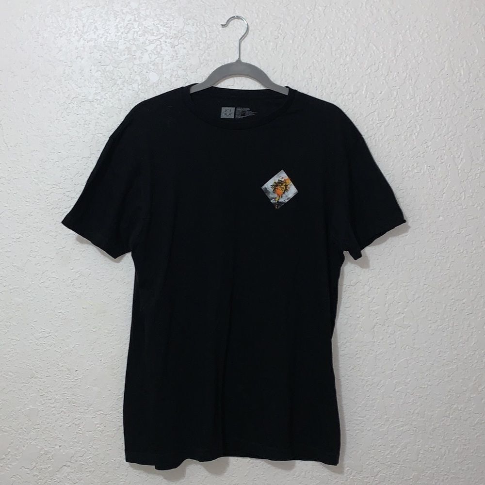 Lira graphic tee mens size Large